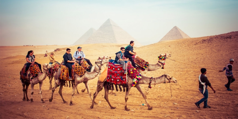 Camel Ride around the Pyramids Camel Ride around the Pyramids