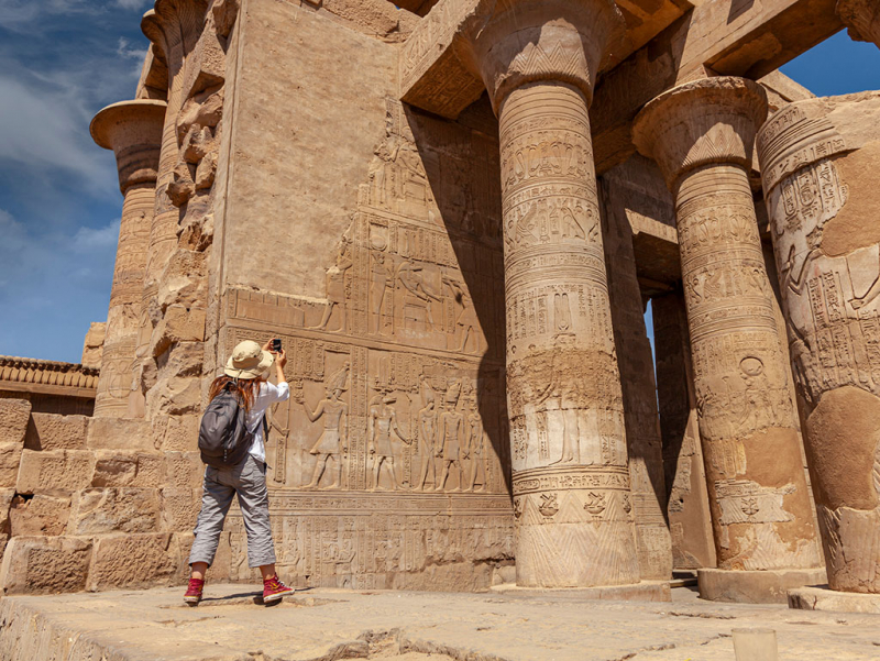 Egypt Grand Tour: Pyramids, Desert Oases & Nile Cruise
