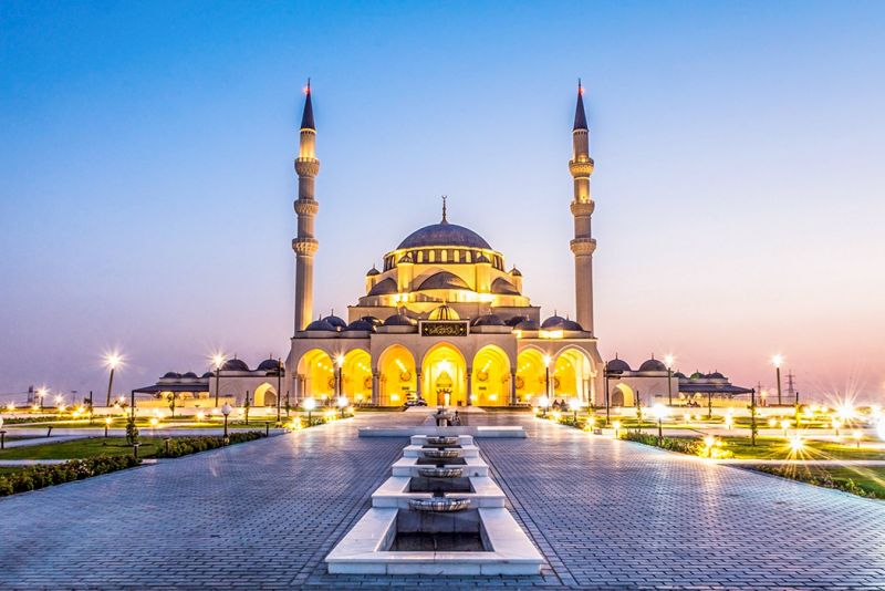 Dubai and India Tour Package