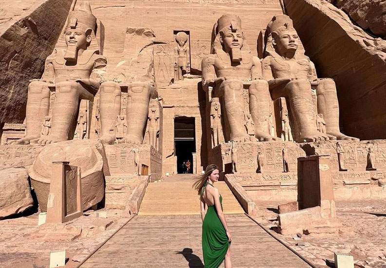 Cairo to Abu Simbel Tour