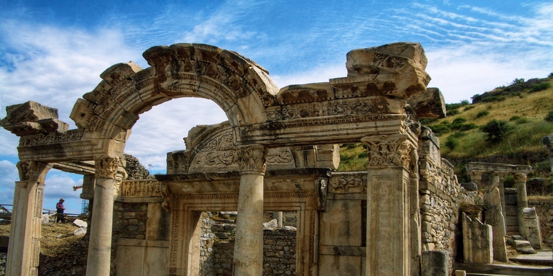 El Templo de Adriano El Templo de Adriano