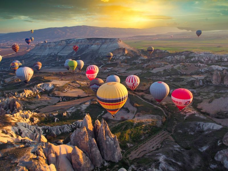 10 Best Cruise Destinations for Hot Air Balloon Rides