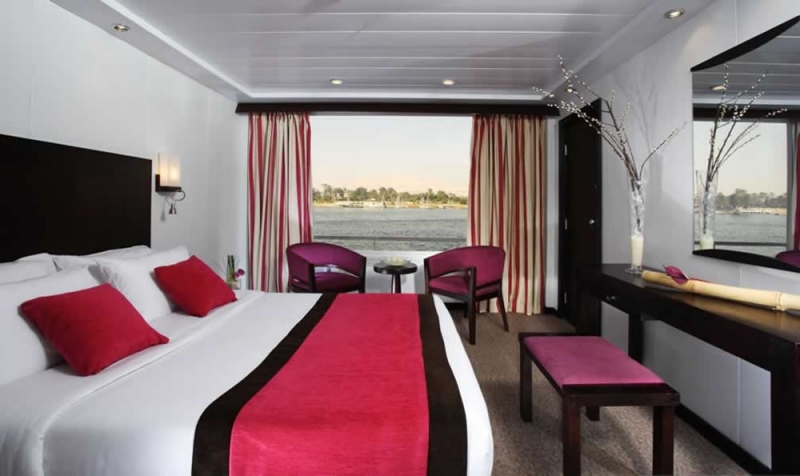 Mövenpick MS Royal Lily Cabin, Pool, Salacia Nile Cruise Mövenpick MS Royal Lily Cabin, Pool, Salacia Nile Cruise