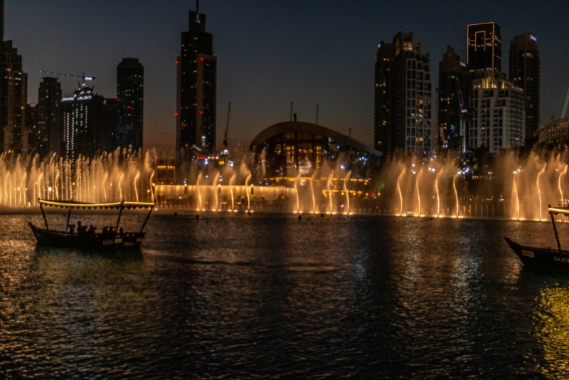 La Perle by Dragone La Perle by Dragone