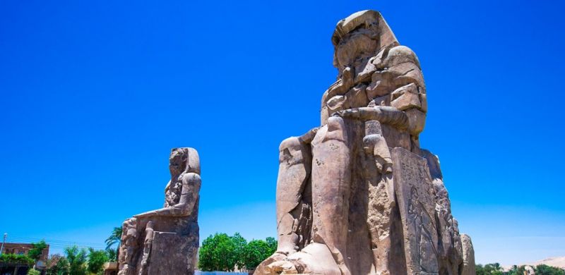Les Colosses de Memnon Les Colosses de Memnon