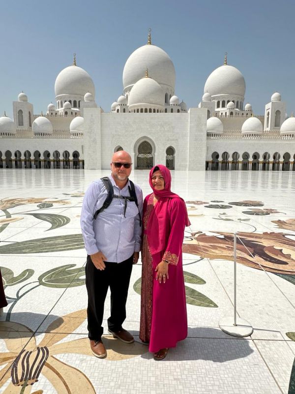 Abu Dhabi Tour from Dubai | Dubai and Abu Dhabi Tour Packages