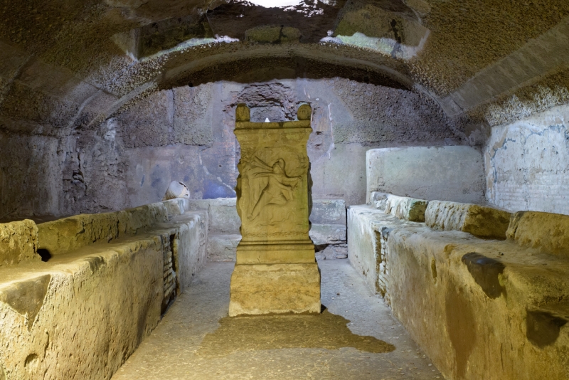 catacombes de kom el shoqafa catacombes de kom el shoqafa