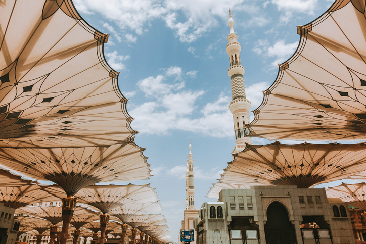 Exploring Al-Madinah Exploring Al-Madinah