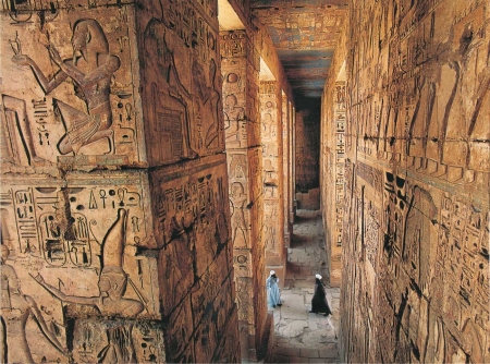 Temple Médinet Habou Et Kasr El Agouz
