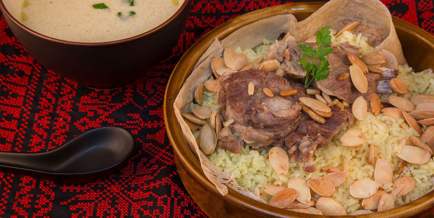 Step into the Flavorful World of Jordanian Cuisine: 12 Must-Try Foods in Jordan